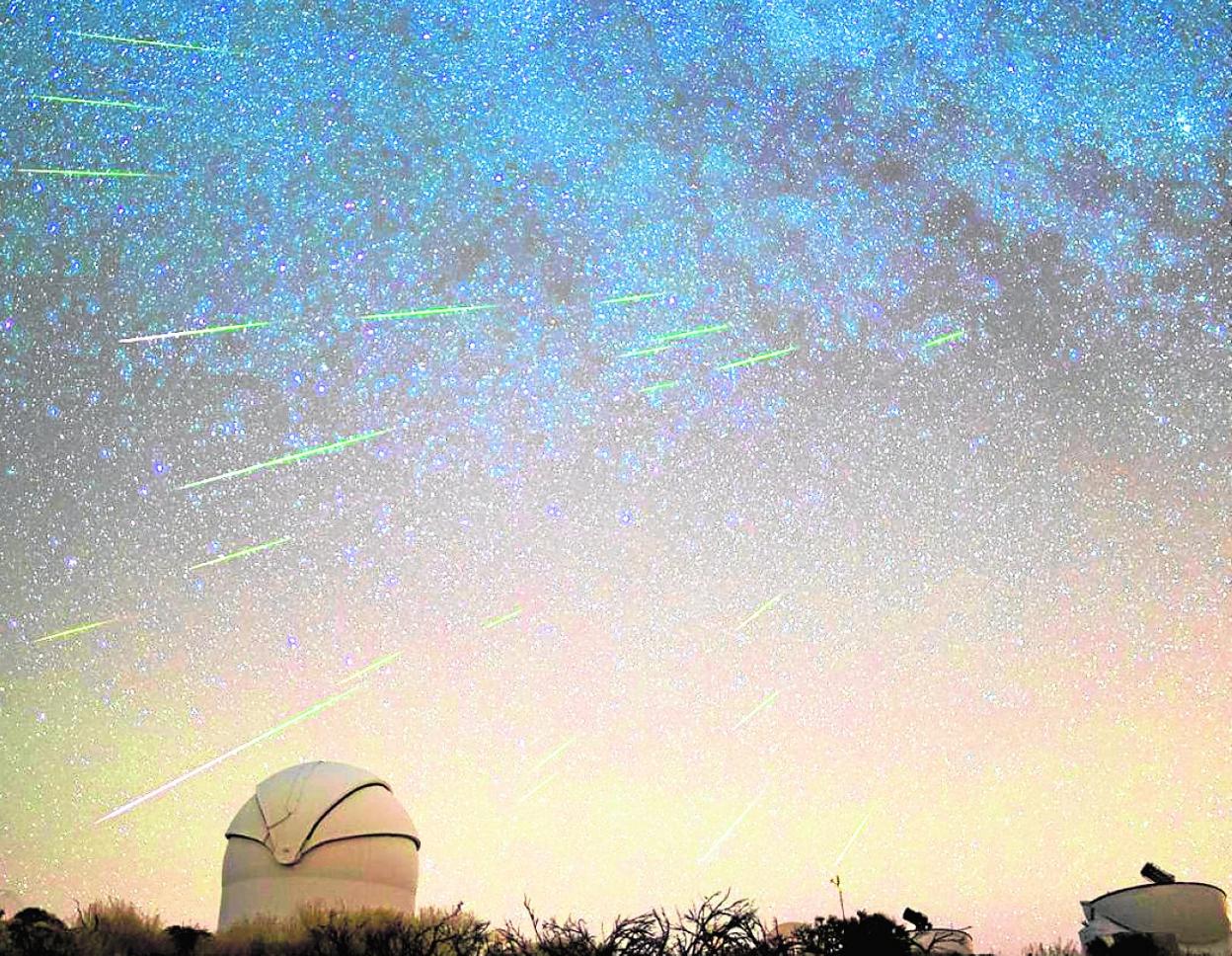 Perseidas desde el Observatorio del Teide, en la isla de Tenerife. 