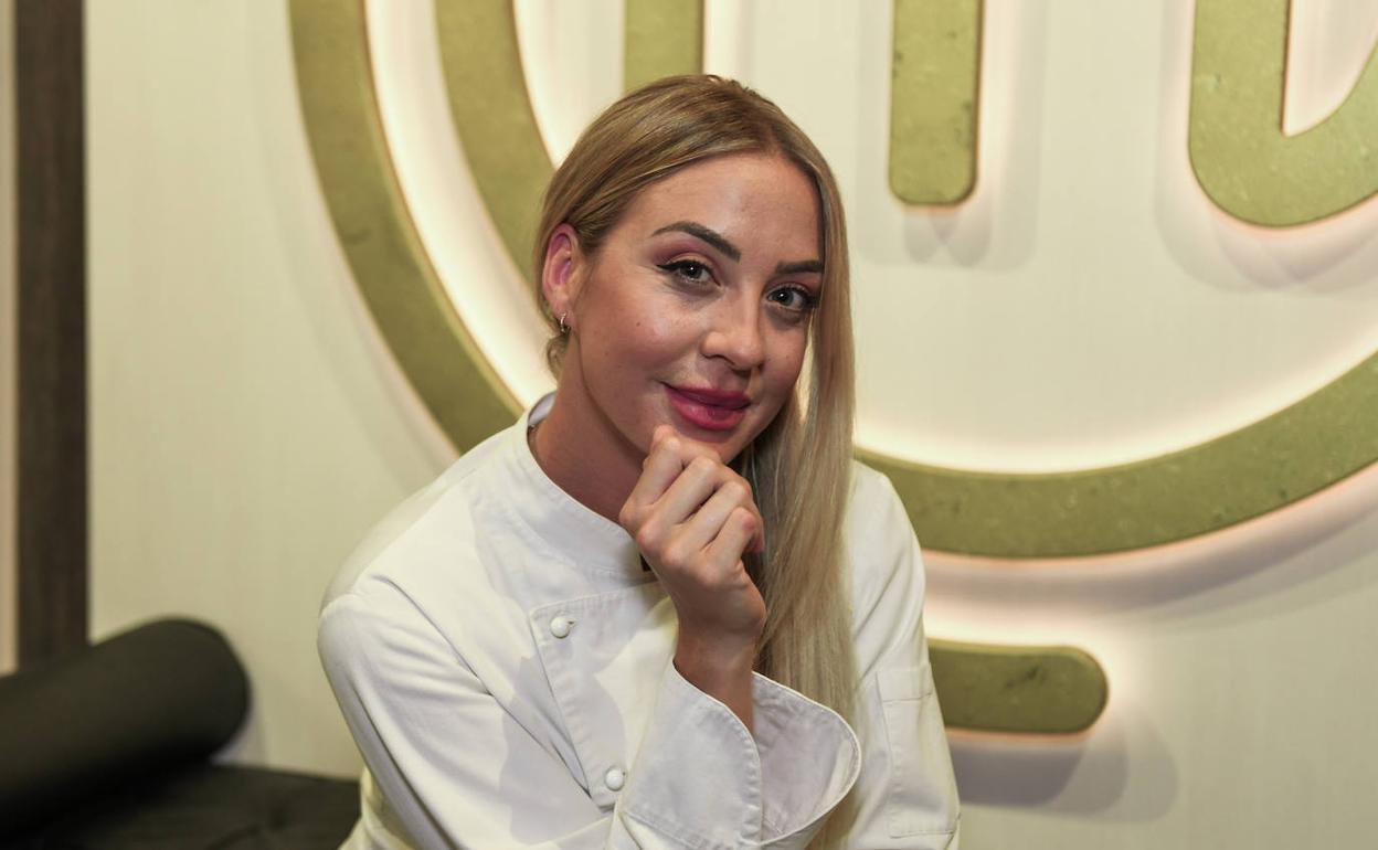 Luna Zacharias, portada de C7