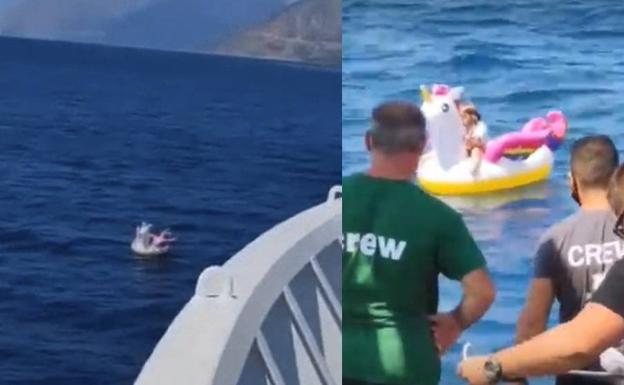 La niña a la deriva y el momento en el que fue rescatada. 