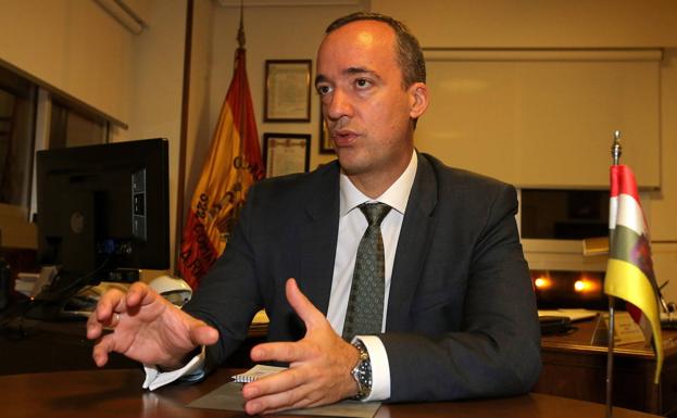 Martínez, a García Egea: «Quedarme tirado como un corrupto por los míos me hace un daño irreparable»