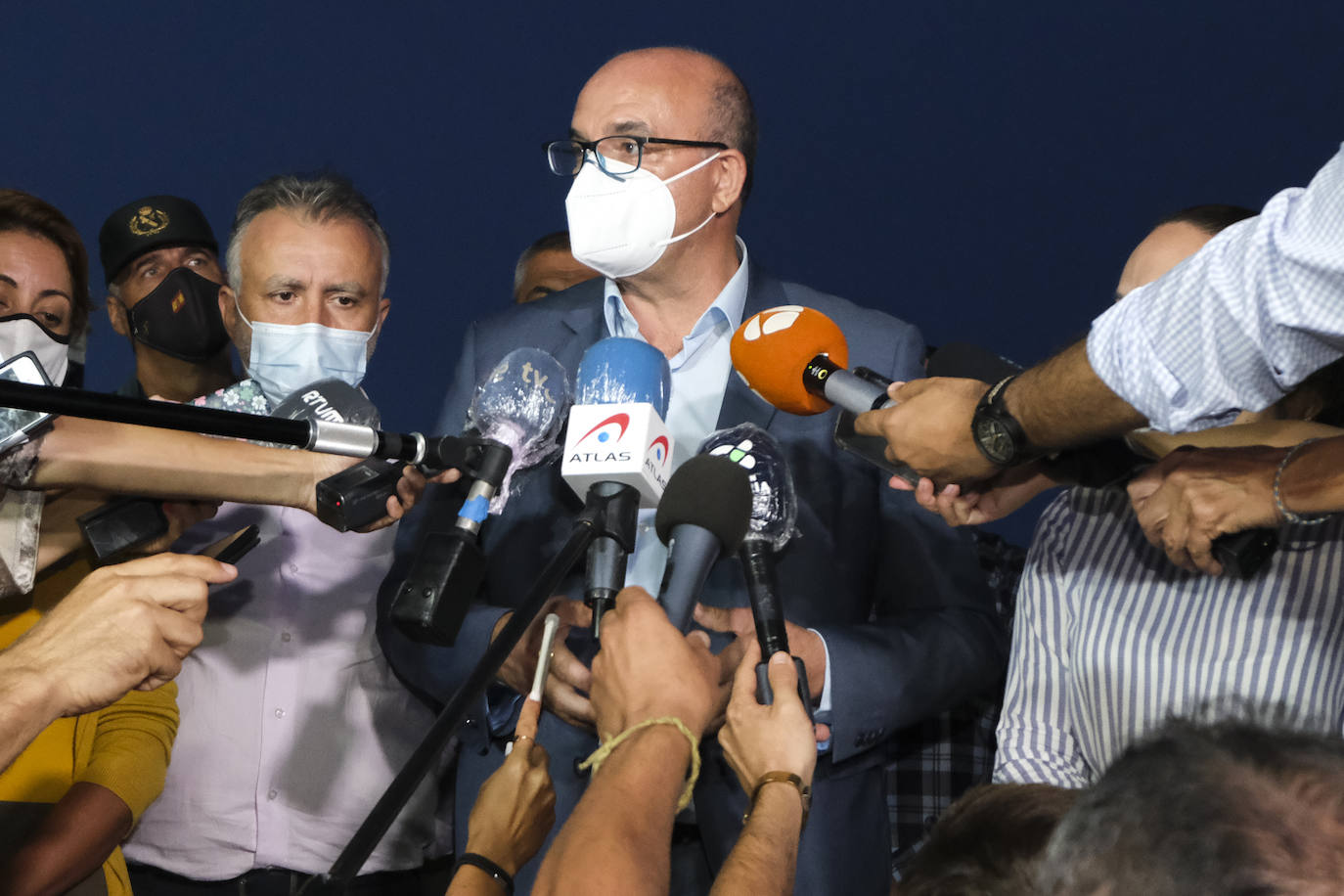 El delegado del Gobierno, en su visita al muelle de Arguineguín el pasado viernes. 