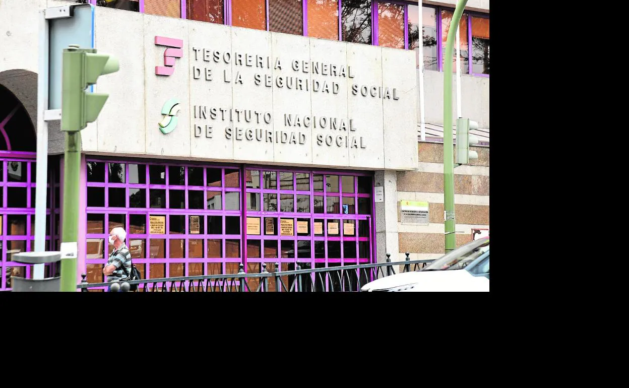 Imagen del centro de atención de la Seguridad Social en Pérez del Toro, actualmente cerrado al público. 