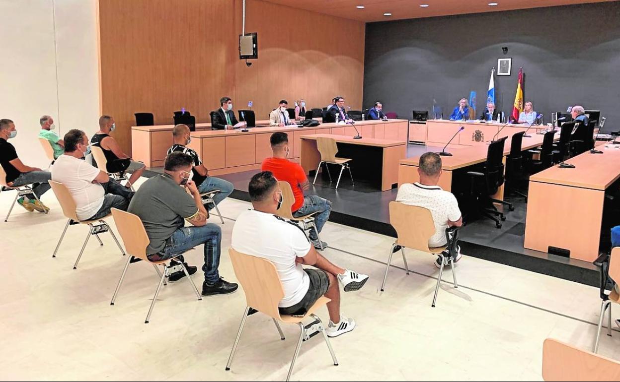 Imagen del juicio celebrado contra la banda de traficantes en la que, supuestamente, estaba el Chupa. 