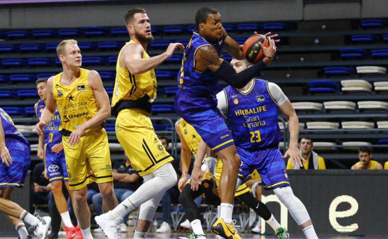 El derbi entre grancanarios y laguneros tendrá que esperar. 