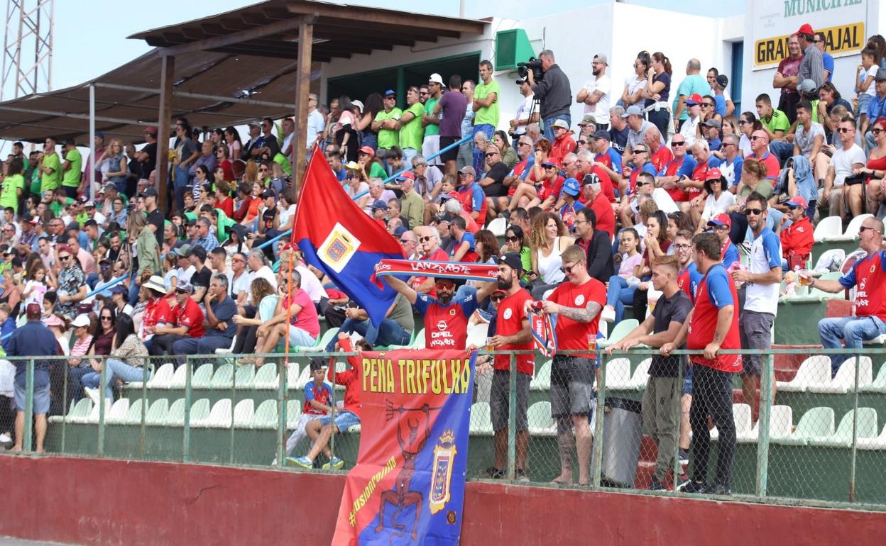 Aficionados del Lanzarote en Gran Tarajal, en una temporada pasada
