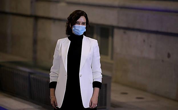 Madrid cerrará diez días en el puente de diciembre para tratar de salvar las Navidades