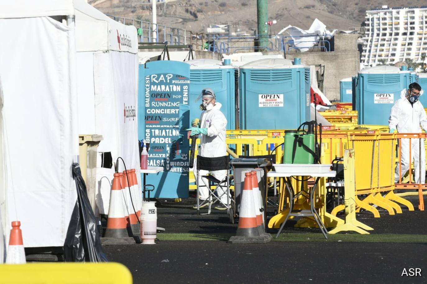 Fotos: Desmantelan el campamento de Arguineguín