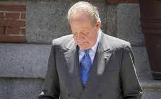 Juan Carlos I presenta una declaración ante la Agencia Tributaria 