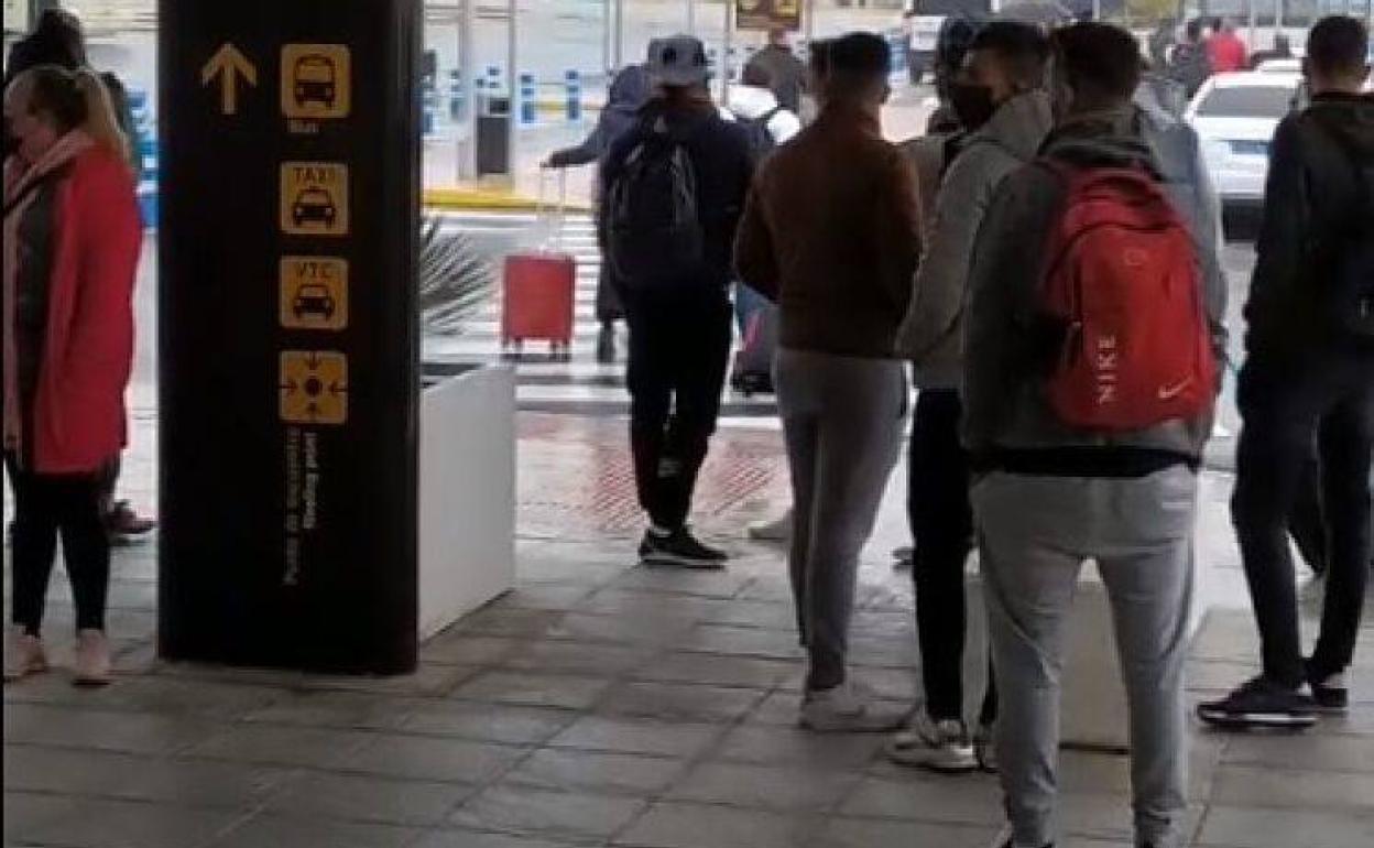 Andalucía ve «desleal» al Gobierno por no informar de la llegada de migrantes