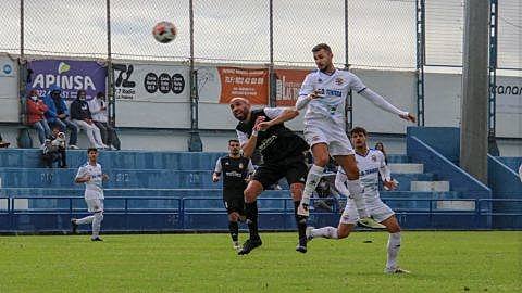 Diez partidos de fútbol regional y juvenil se aplazan este fin de semana en Tenerife. 