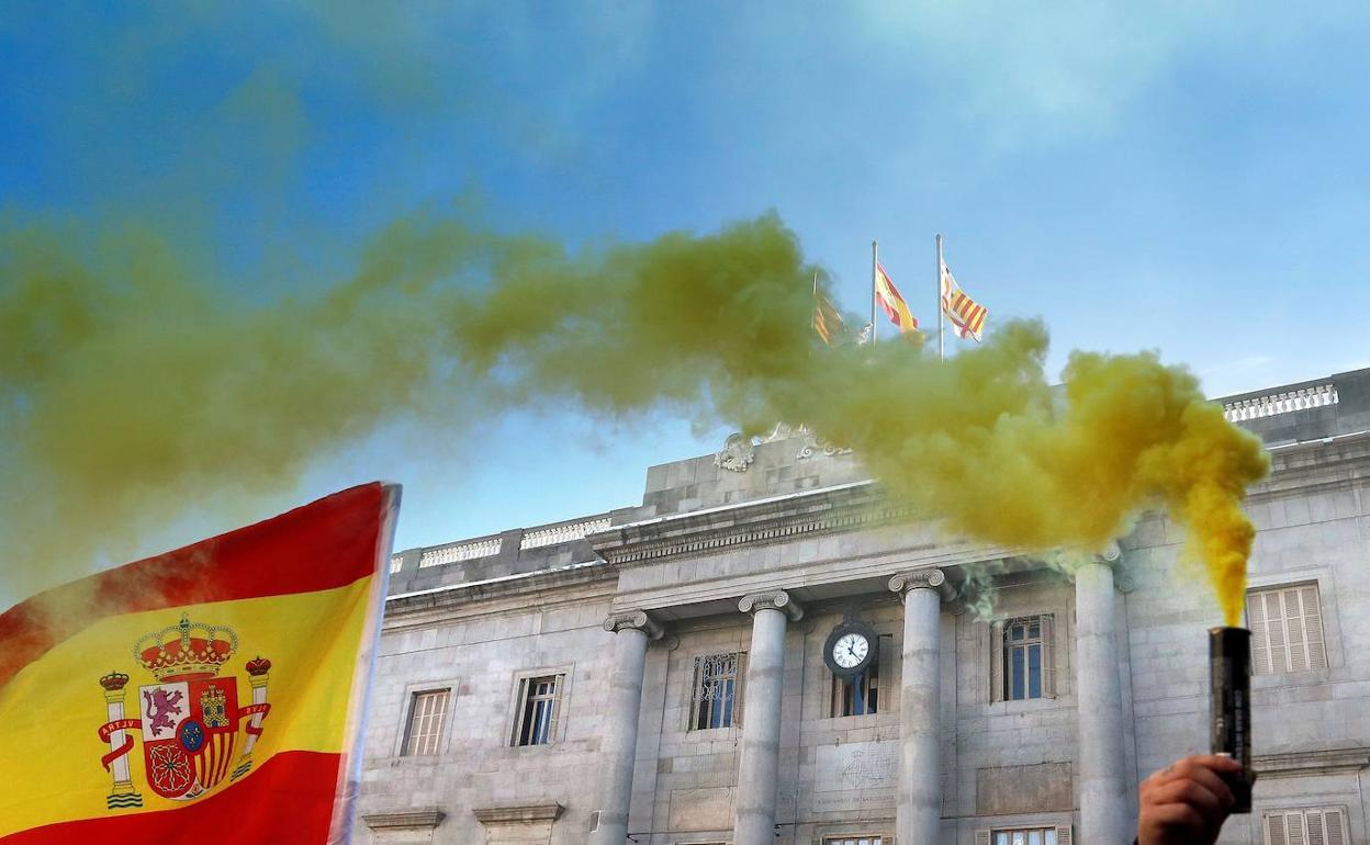 País de escándalos