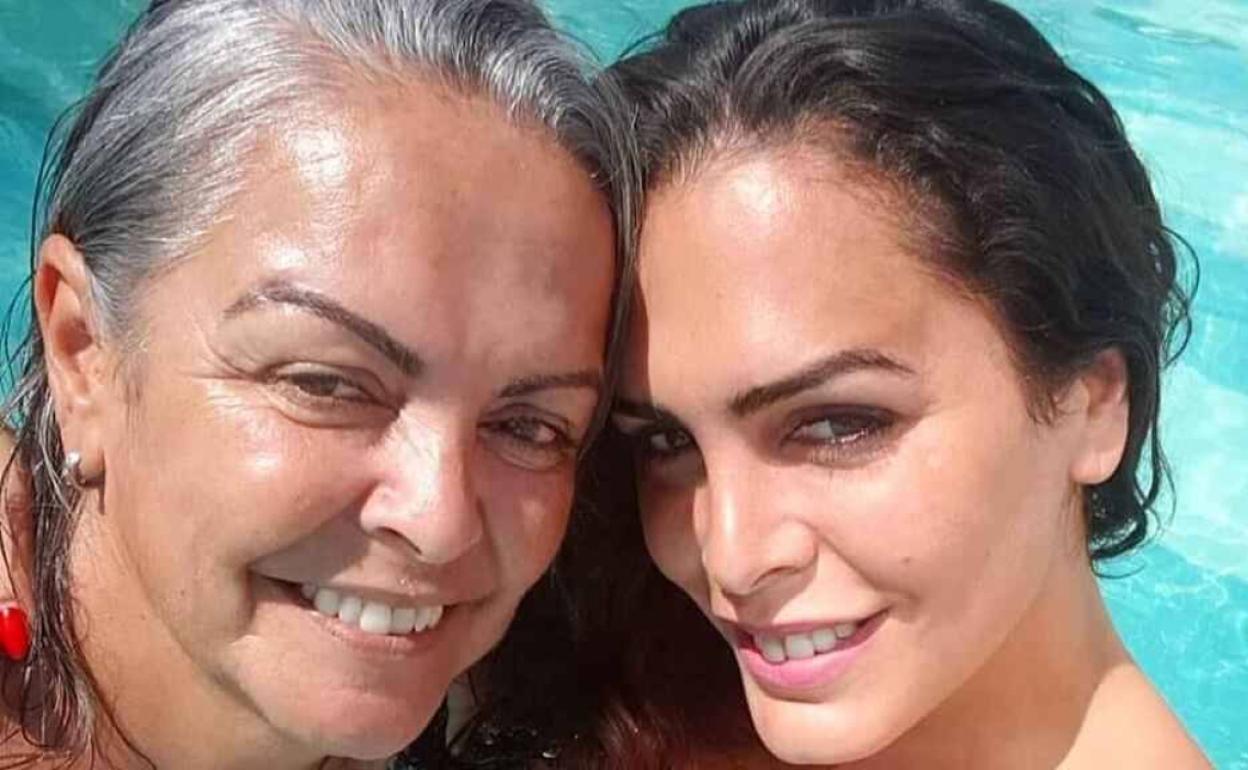 Fallece Mensi, madre de Amor Romeira