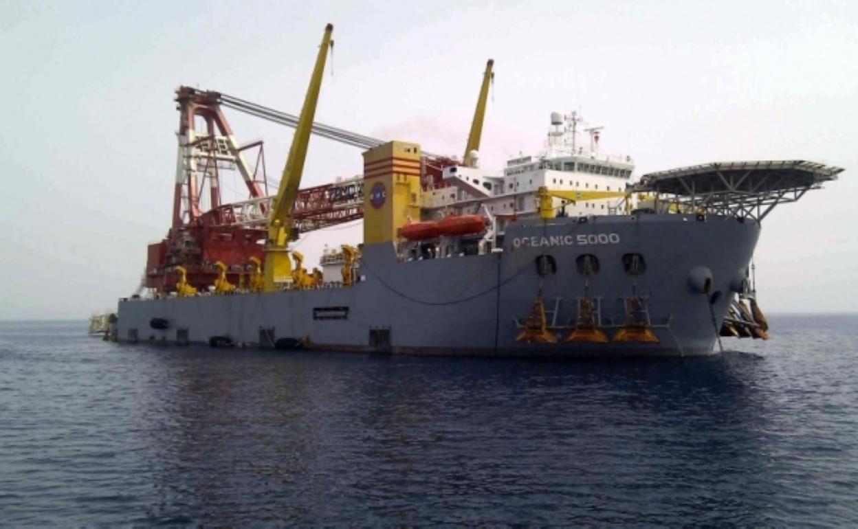 Imagen del buque 'Ocean 5000', que recaló en La Luz en julio de este año. 