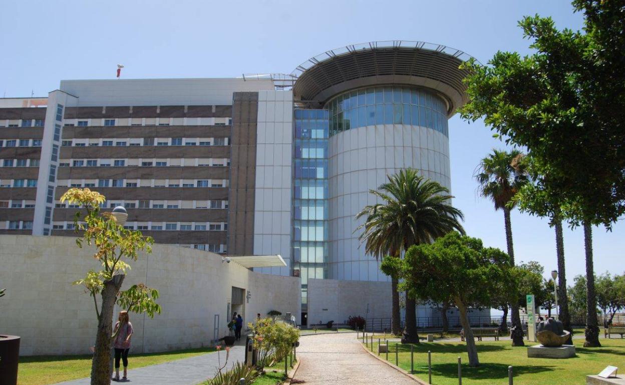 Fachada del Hospital Universitario de Canarias (HUC)