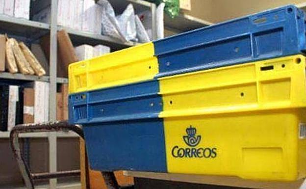 Correos niega que esté desmantelando el servicio en Canarias