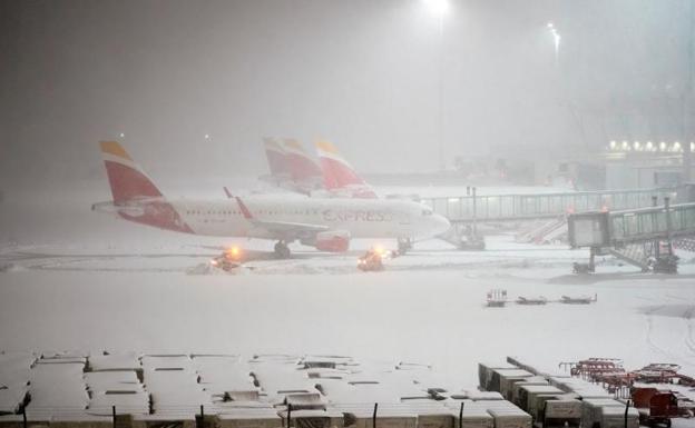Los aviones de Iberia atascados en Barajas.