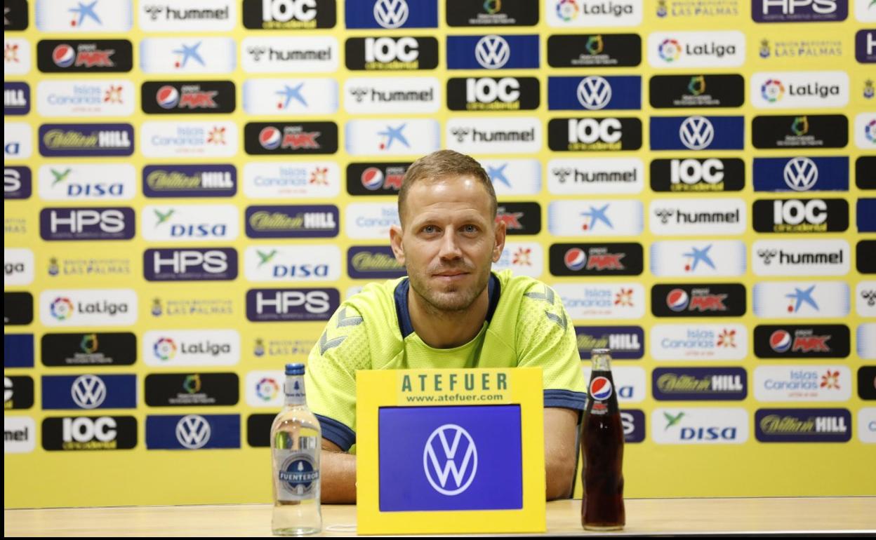 El lateral Dani Castellano, ayer durante la rueda de prensa telemática con los medios de comunicación. 