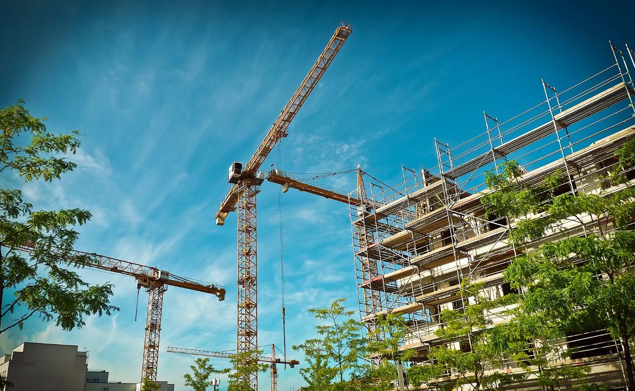 El Ayuntamiento prevé promover un parque de viviendas para familias vulnerables