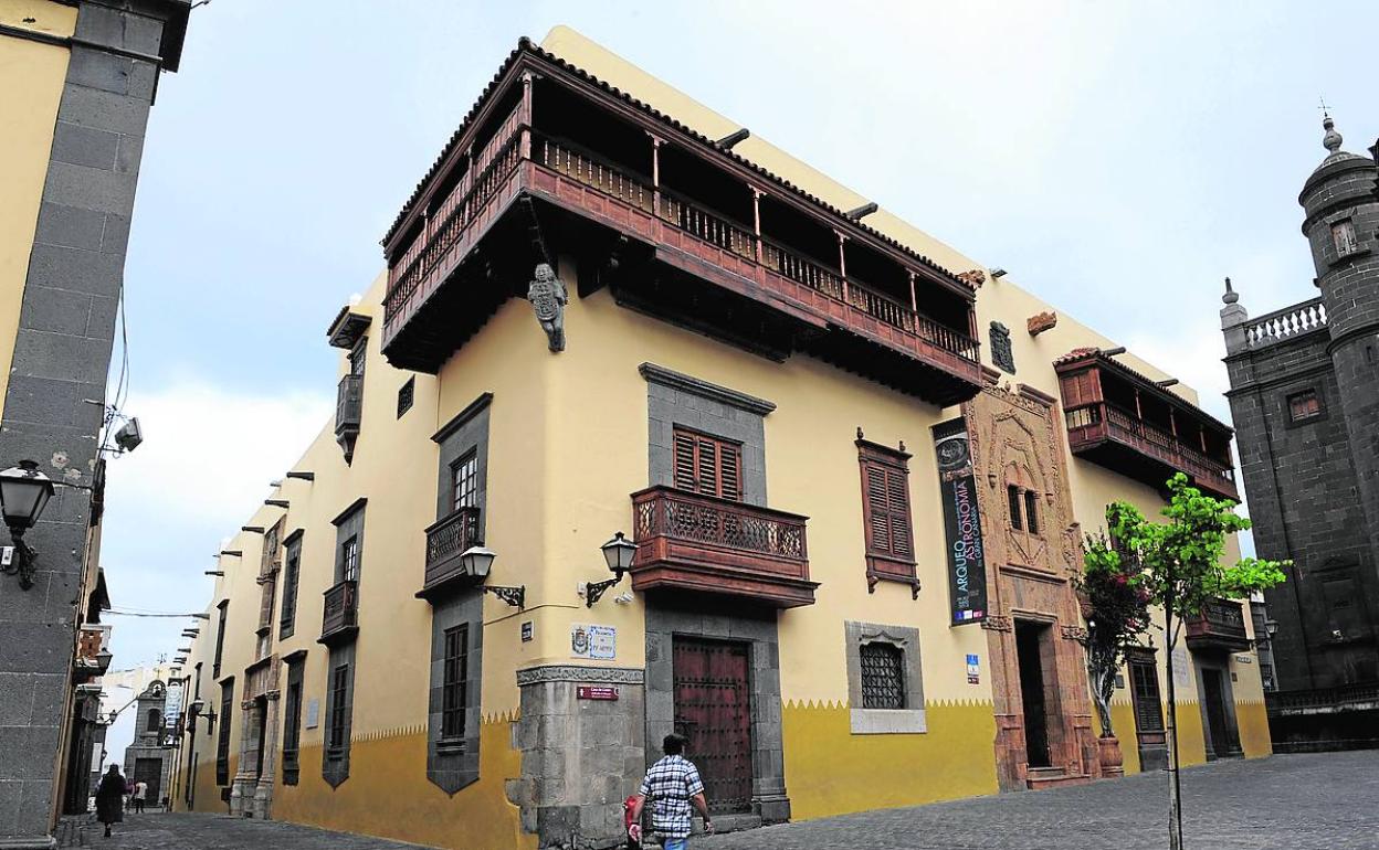 El Cabildo baja al 50% las tasas de la Casa de Colón y la Cueva Pintada