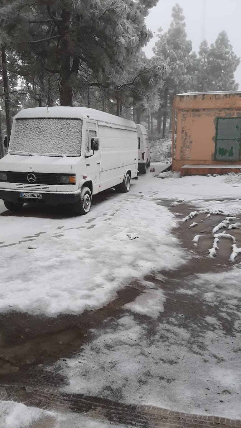 Fotos: La cumbre se tiñe de blanco