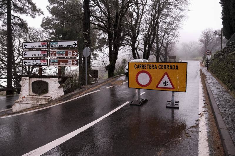Imagen del cierre esta semana de los accesos a la cumbre de Gran Canaria. 