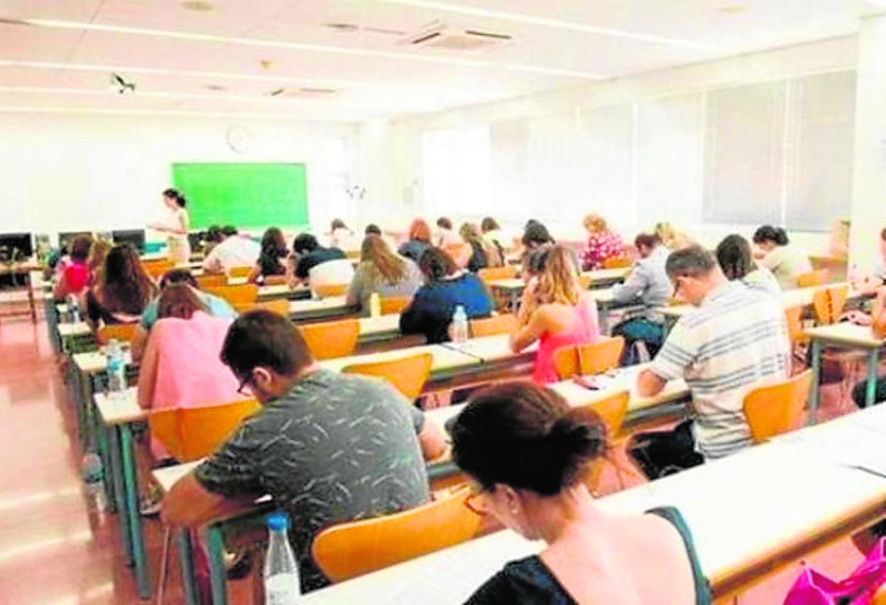 Imagen de archivo del examen oposición de Enfermería en Canarias. 