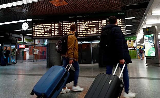 Sanidad excluye a Canarias del cierre que propone en Semana Santa