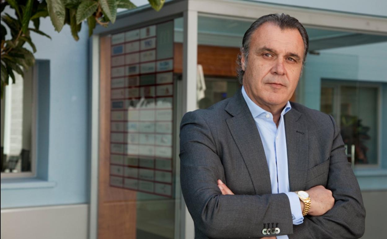 Gallego es el director general de Uep Airways. 