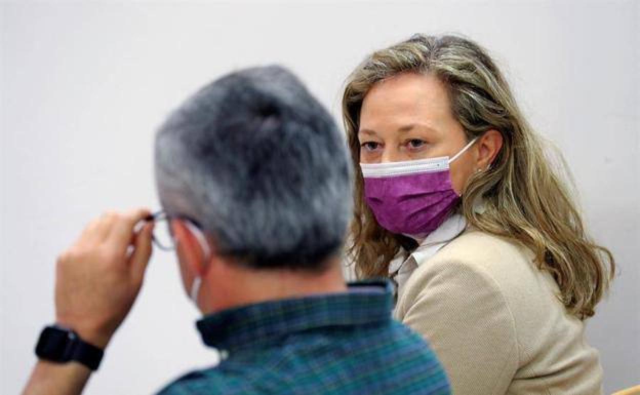 La delegada del Gobierno para la Violencia de Género, Victoria Rosell y su pareja, Carlos Sosa. 