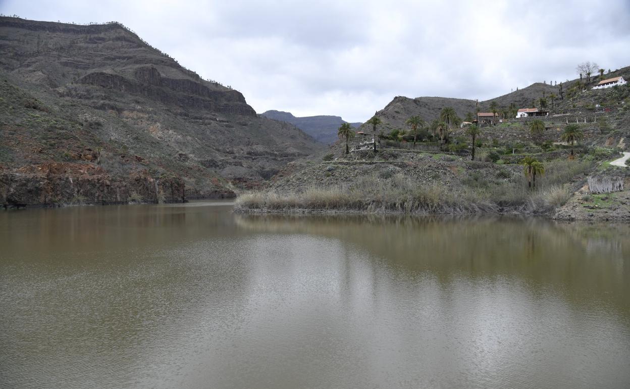 Imagen de la presa de Ayagaures en enero de este año. 
