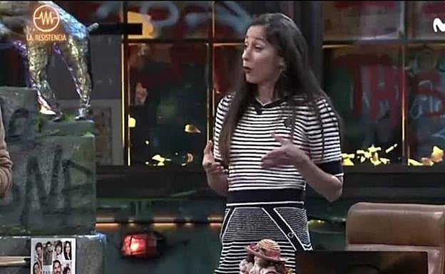 Mariam Hernández recita una décima de Yeray Rodríguez en 'La Resistencia'