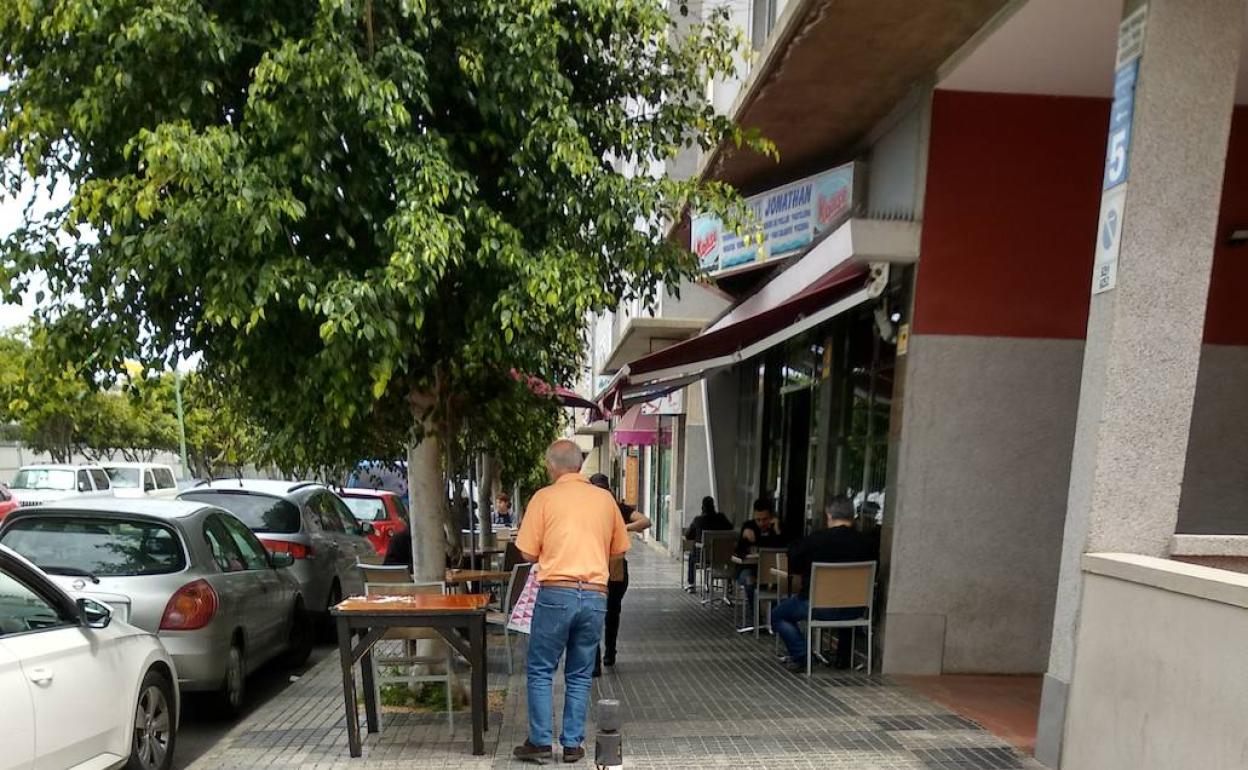 Terraza exprés en Siete Palmas. 