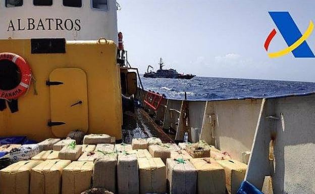 Droga incautada por la Agencia Tributaria en un pesquero con bandera panameña que navegaba al sur de Canarias