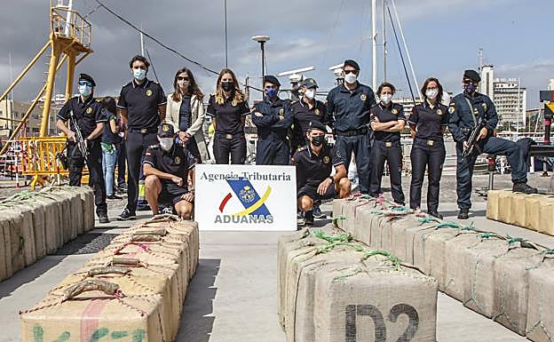 A prisión 3 detenidos en la operación antidroga en la que se salvó una patera