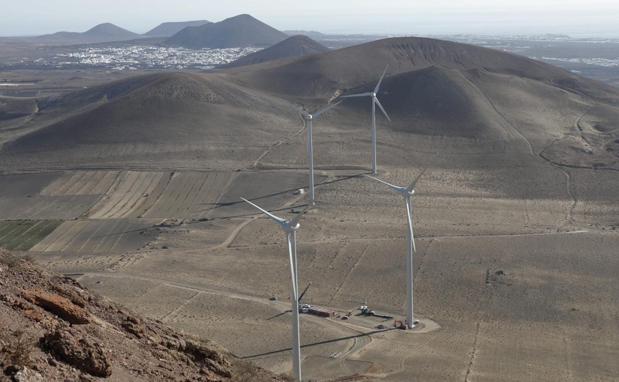 Aerogeneradores pendientes aún de entrar en servicio. 