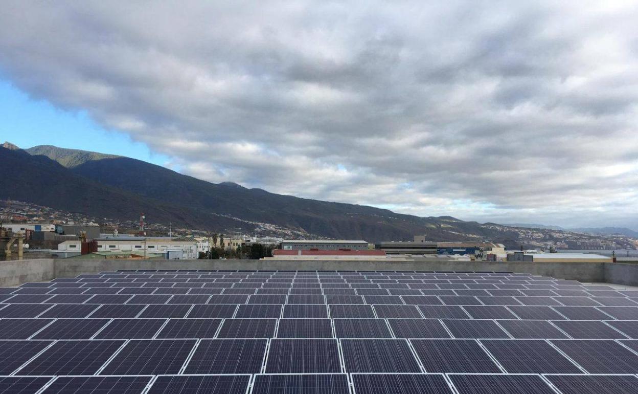 Transición Ecológica actualiza el mapa de parques fotovoltaicos y eólicos