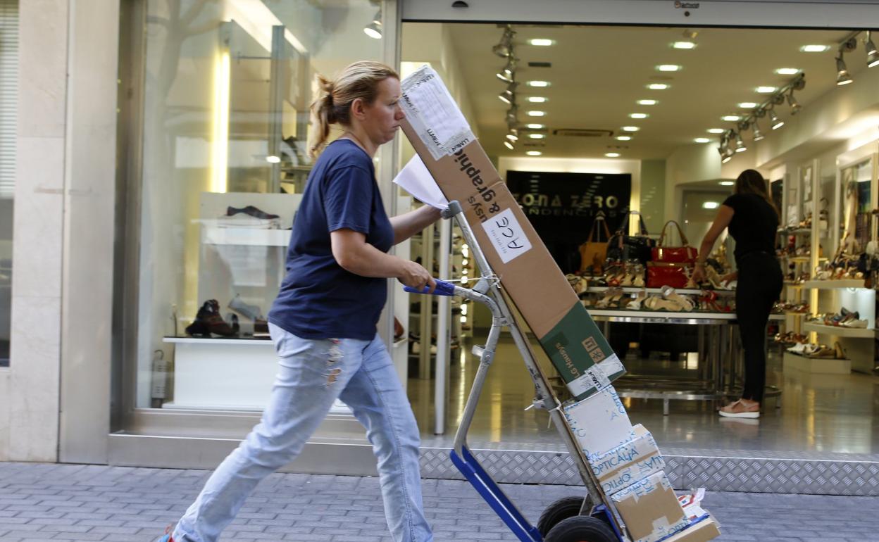 El registro salarial busca acabar con la brecha salarial y la desigualdad de sueldos entre hombres y mujeres con el mismo trabajo. 