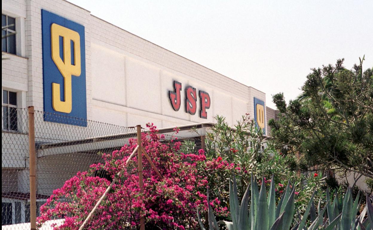 Imagen del exterior de la empresa JSP en Tenerife. 