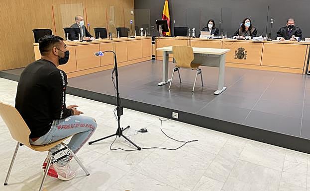 Imagen de acusado durante la vista oral ante la Sección Segunda de la Audiencia Provincial. 