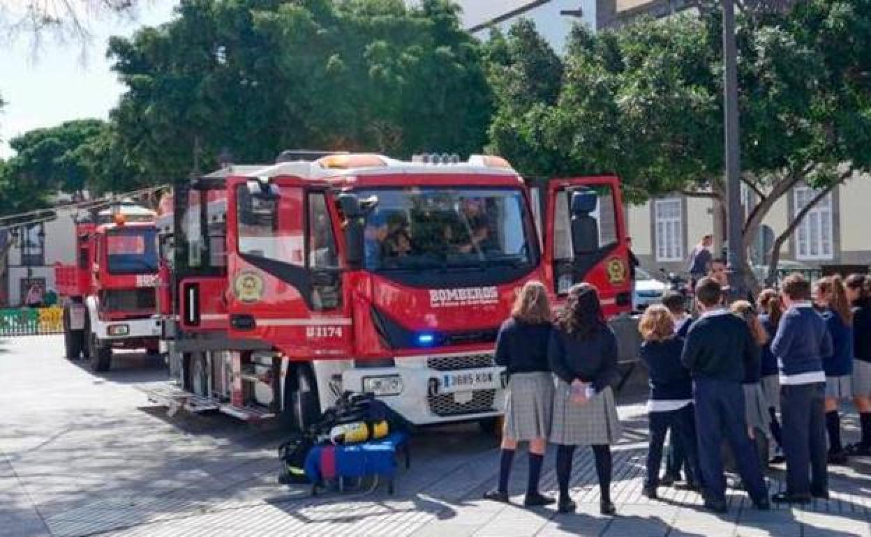 Policía Local y bomberos denuncian «marginación» en el programa de vacunación
