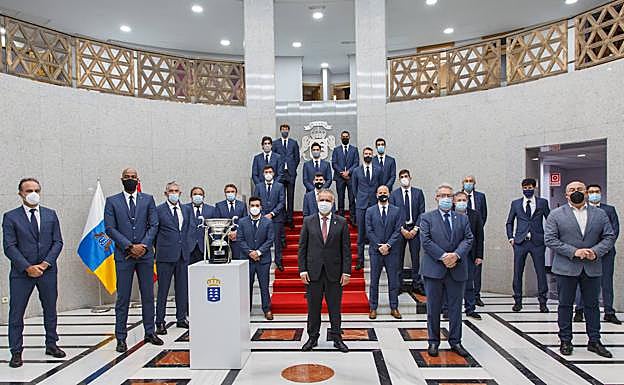 Torres recibe al Club Voleibol Guaguas, campeón de la Superliga masculina