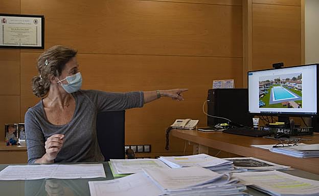 La arquitecta Ana Tiestos, en su despacho de la capital grancanaria. 