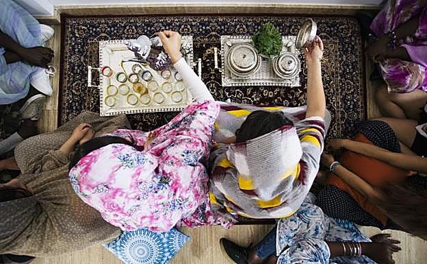 Imagen principal - Ellas también emigran