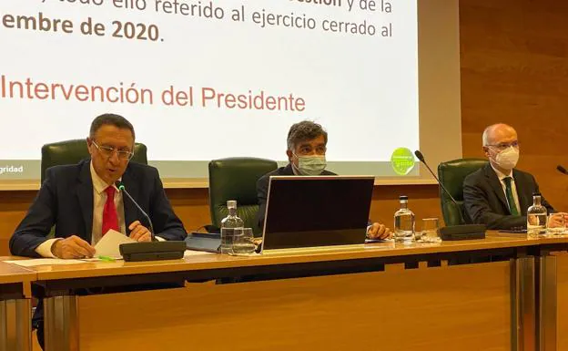 Cajasiete sigue reforzando su contribución al desarrollo sostenible de Canarias
