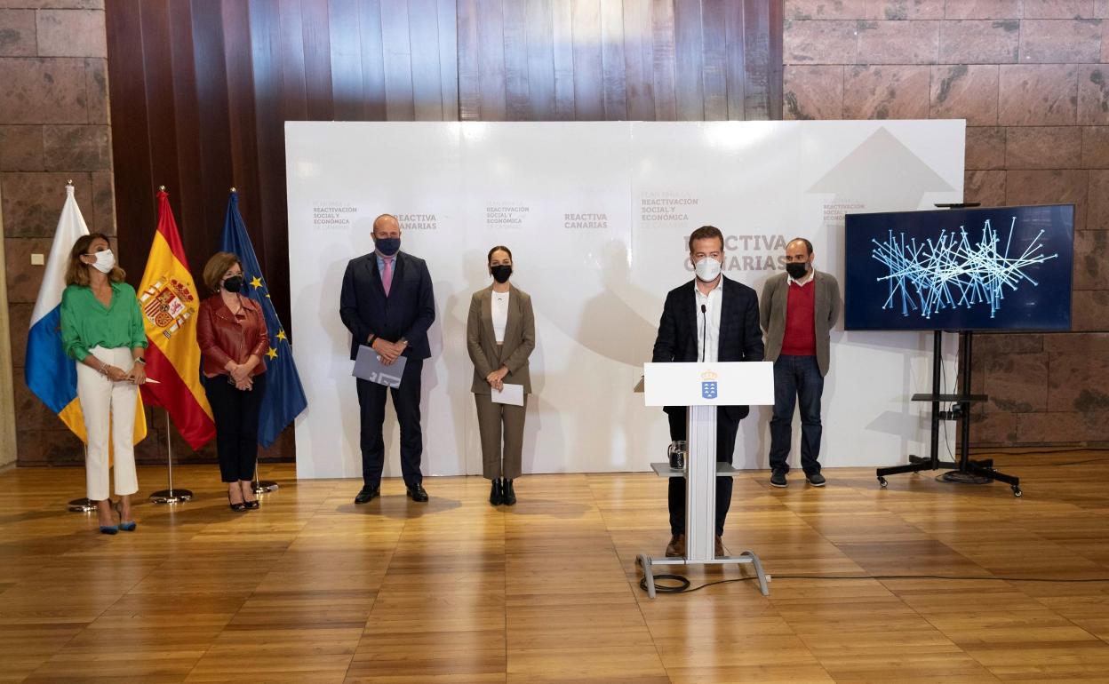 El viceconsejero de Cultura del Gobierno de Canaria, Juan Márquez, durante la presentación desarrollada ayer en Tenerife. 