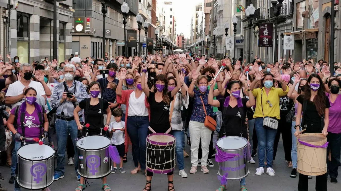 Imagen de la concentración en la calle Triana, en Las Palmas de Gran Canaria. 