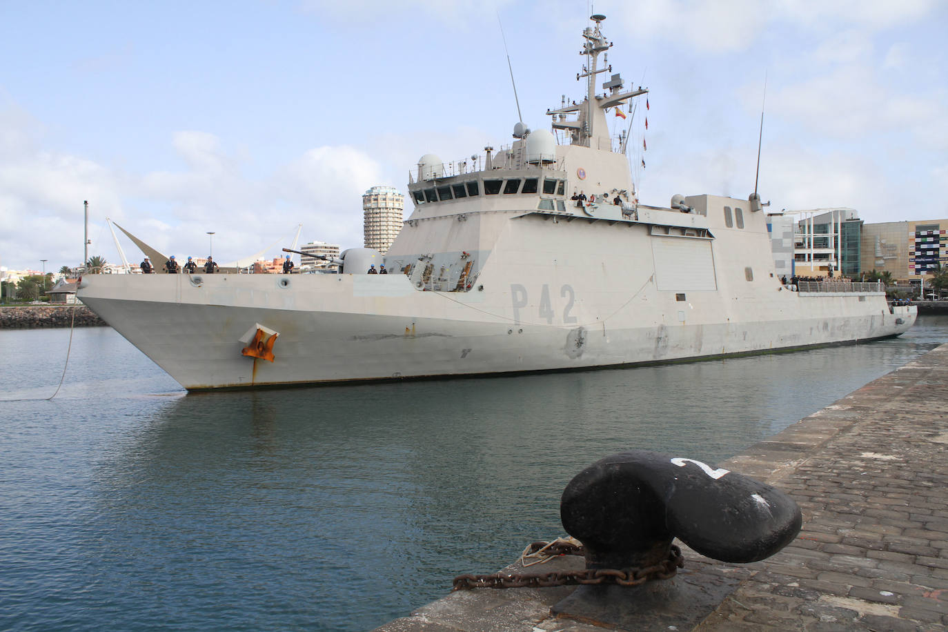 El Buque &#039;Rayo&#039; de la Armada inicia su despliegue como buque de mando de la OTAN
