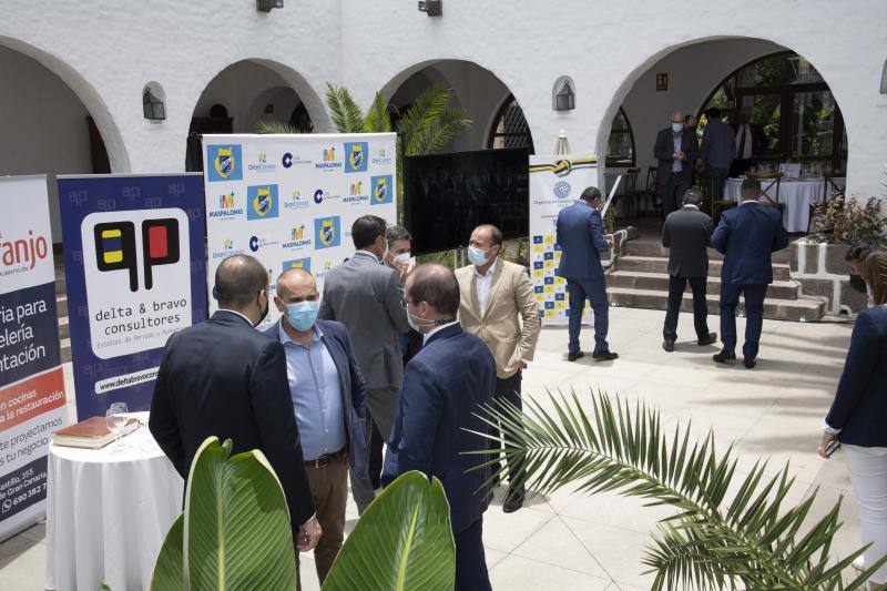 Imagen secundaria 1 - Torres agradece a Skal Gran Canaria su trabajo en favor del turismo