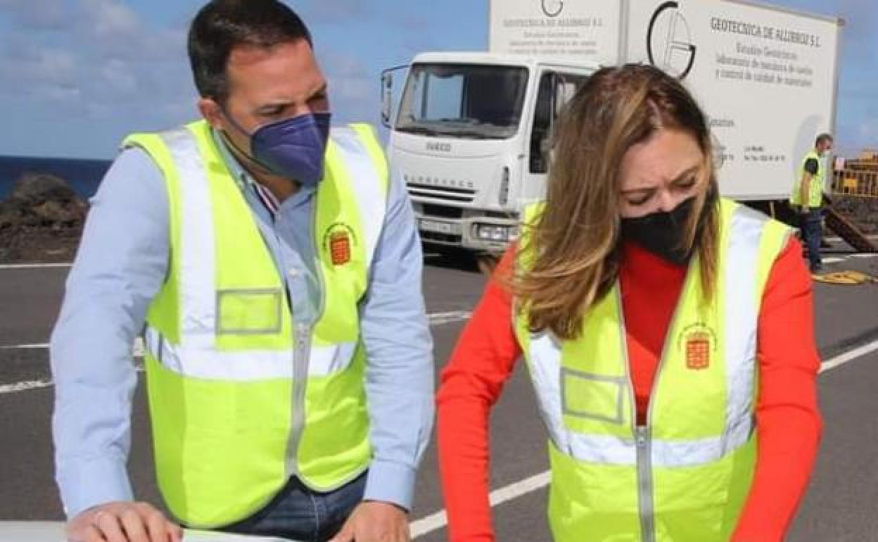 Jacobo Medina y María Dolores Corujo. 