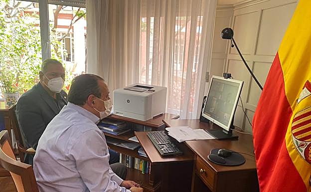 España está a un paso de tener al menos con una vacuna a la mitad de la población. 